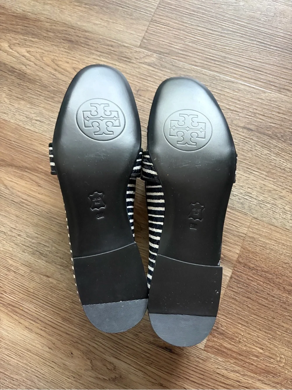 NWOB TORY BURCH Evette Striped Patent Penny Loafers